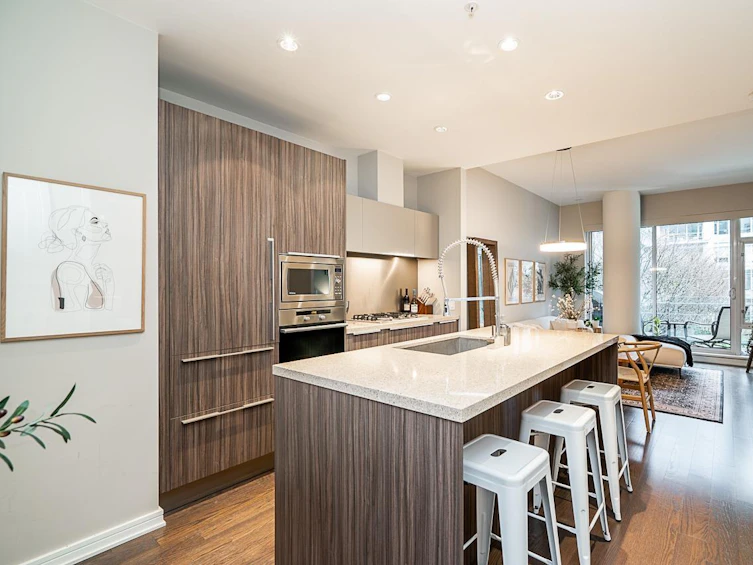 411-1633 Ontario Street, Vancouver, BC, V5Y 0C2