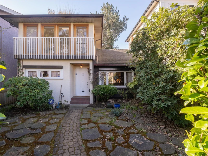 3566 W 17th Avenue, Vancouver BC V6S 1A1
