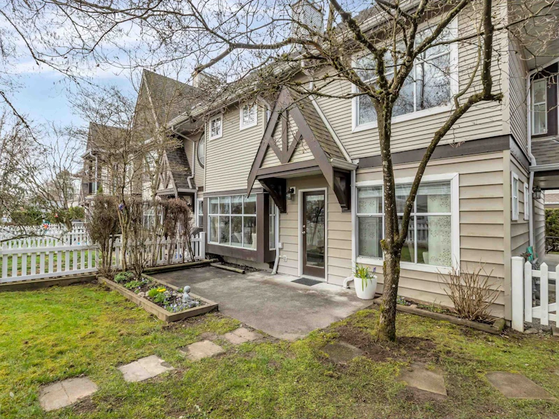 115 - 12099 237th Street, Maple Ridge BC V4R 2C3