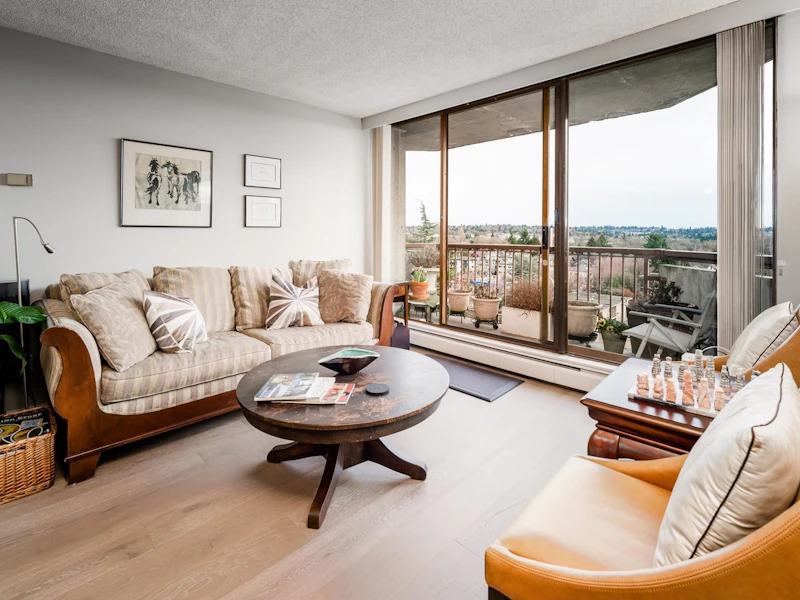 905 - 2445 W 3rd Avenue, Vancouver BC V6K 4K6