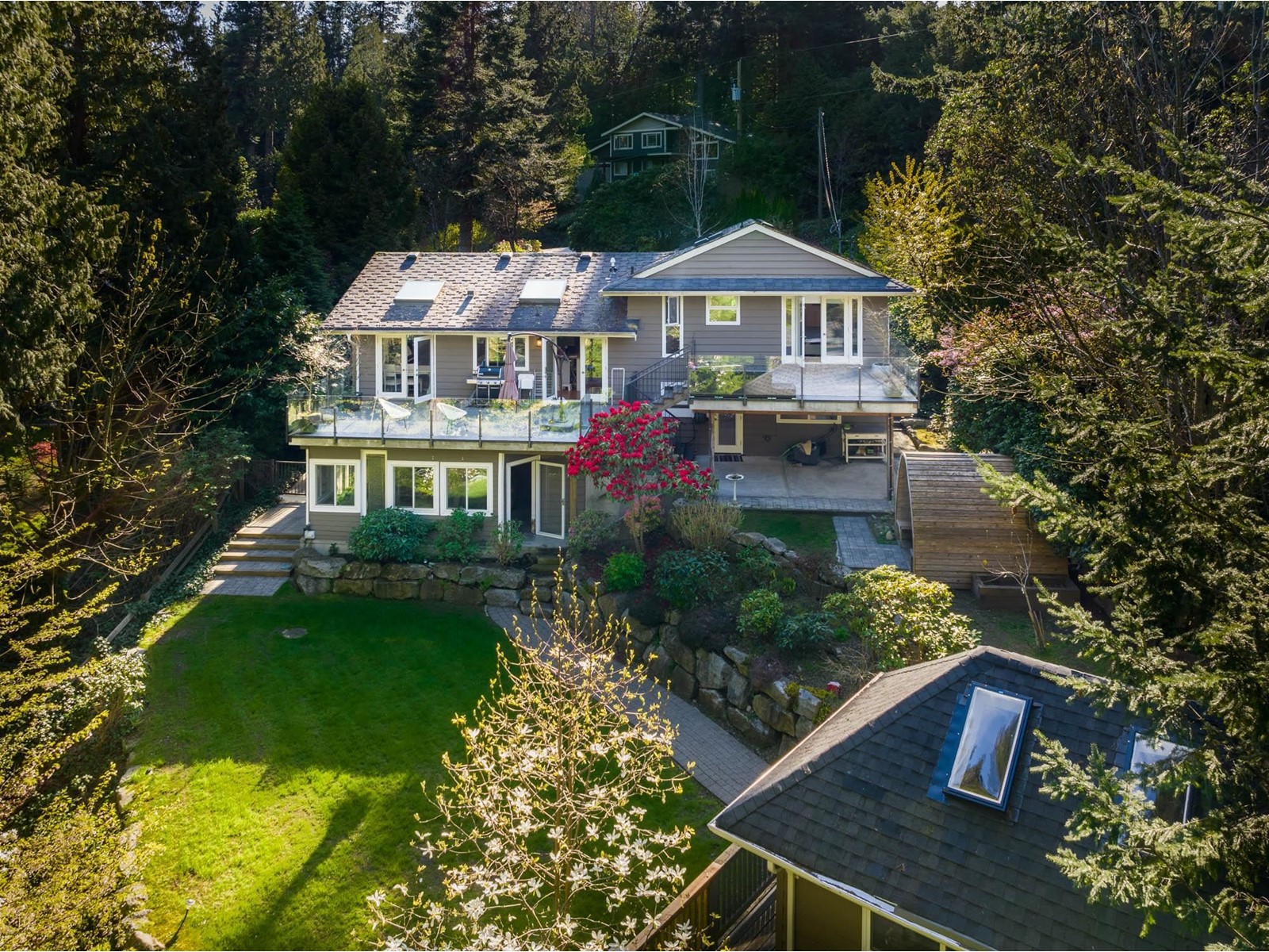 6240 St. Georges Avenue, West Vancouver, BC, V7W 1Z7