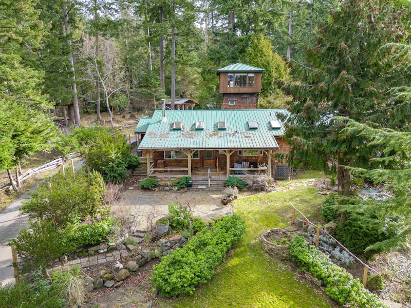390 Georgina Point Road, Mayne Island BC V0N 2J1