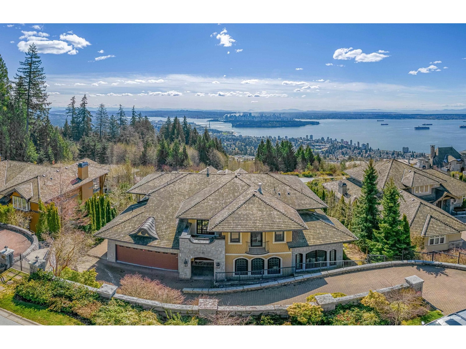 2336 Kadlec Court, West Vancouver, BC, V7S 3K3