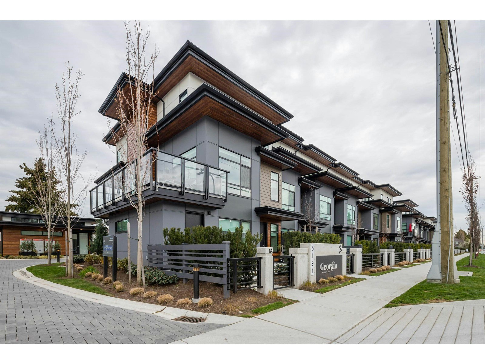 1-5191 Steveston Highway, Richmond, BC, V7E 2K5