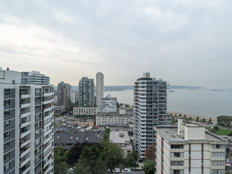 2006 - 1740 Comox Street, Vancouver BC V6G 2Z1