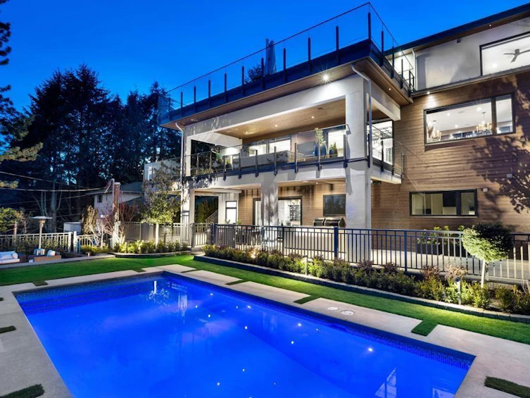 660 St. Andrews Road, West Vancouver, BC, V7S 1V6