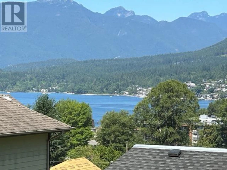 2810 Pembroke Street, Port Moody, BC, V3H 2L1
