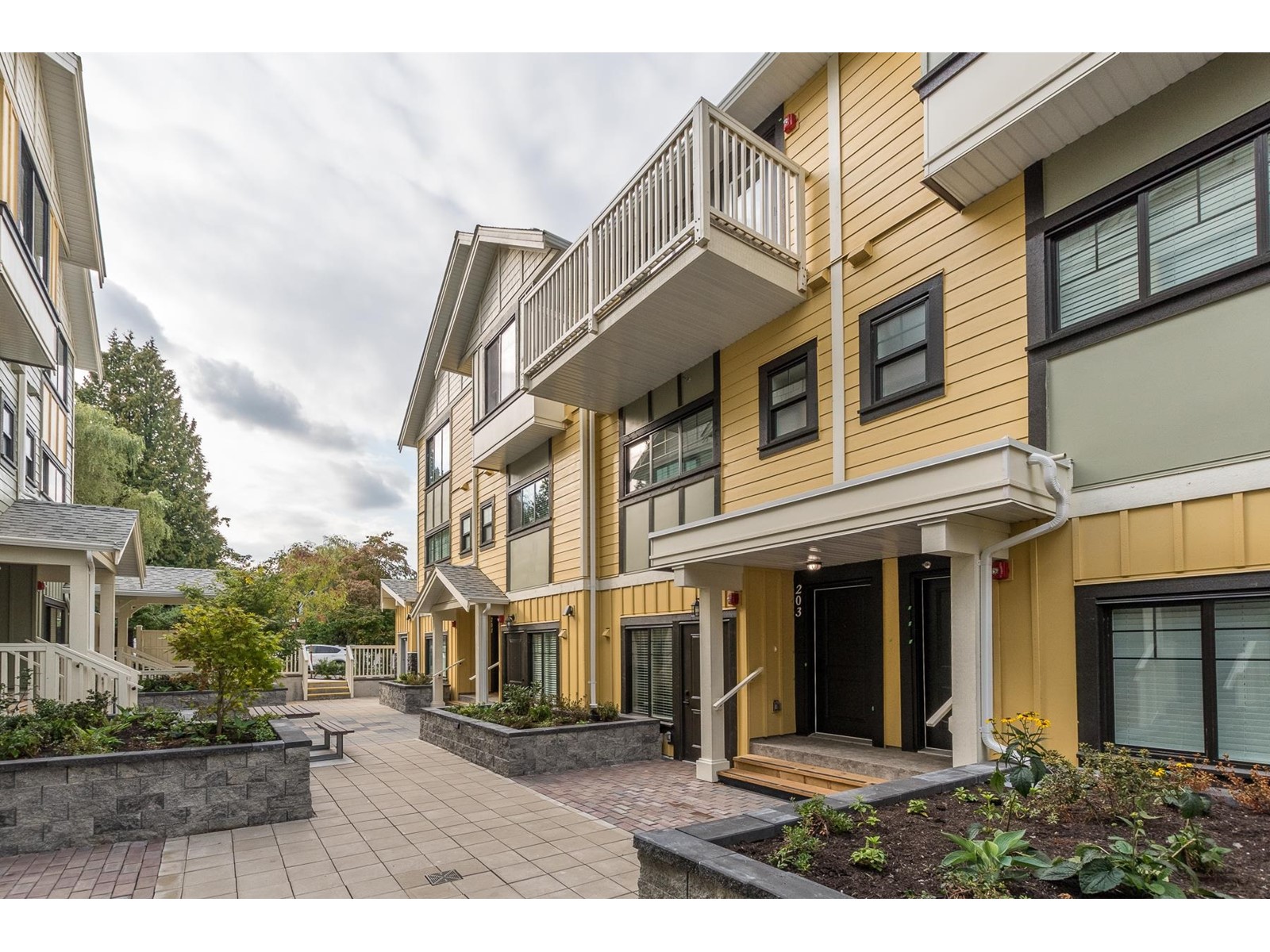 203-80 Elgin Street, Port Moody, BC, V3H 0M6