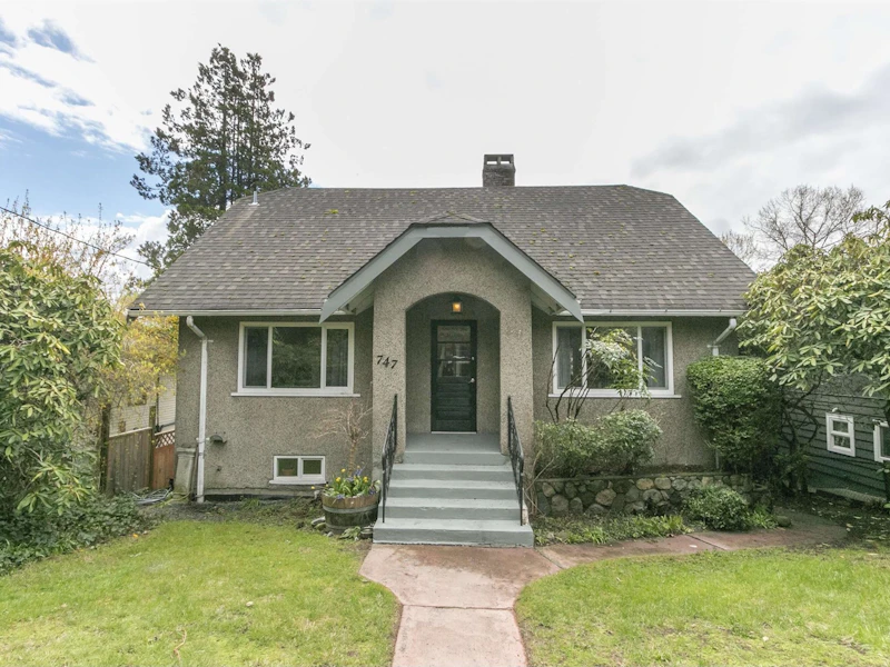 747 E 4th Street, North Vancouver BC V7L 1K1