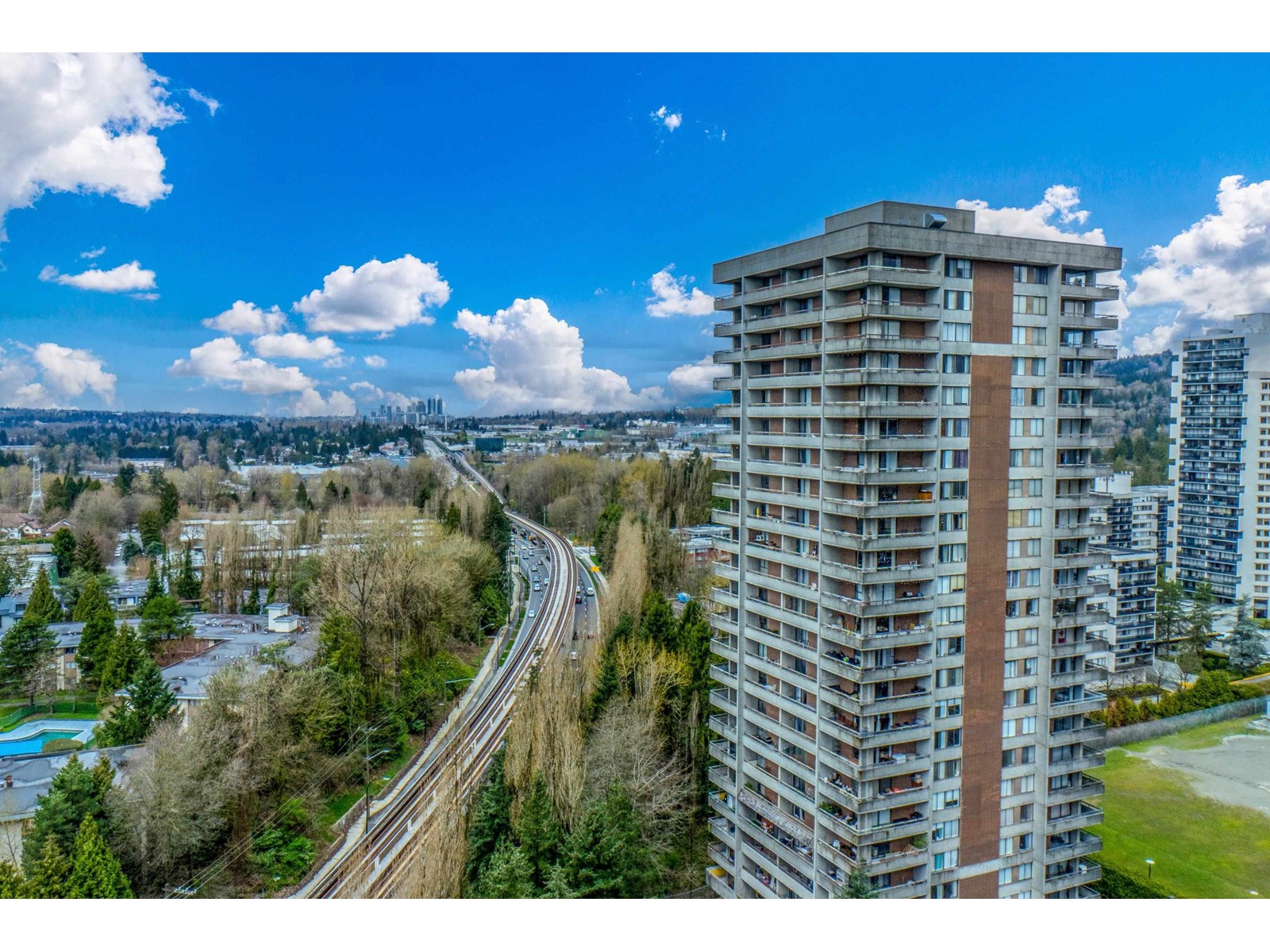 2201-3771 Bartlett Court, Burnaby, BC, V3J 7G8
