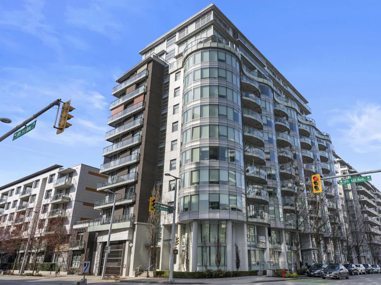 702-1661 Ontario Street, Vancouver, BC, V5Y 0C3