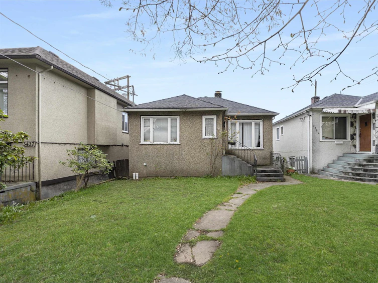 3431 Glen Drive, Vancouver, BC, V5V 4S5