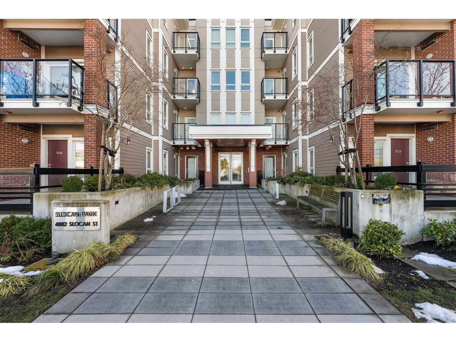203-4882 Slocan Street, Vancouver, BC, V5R 2A3