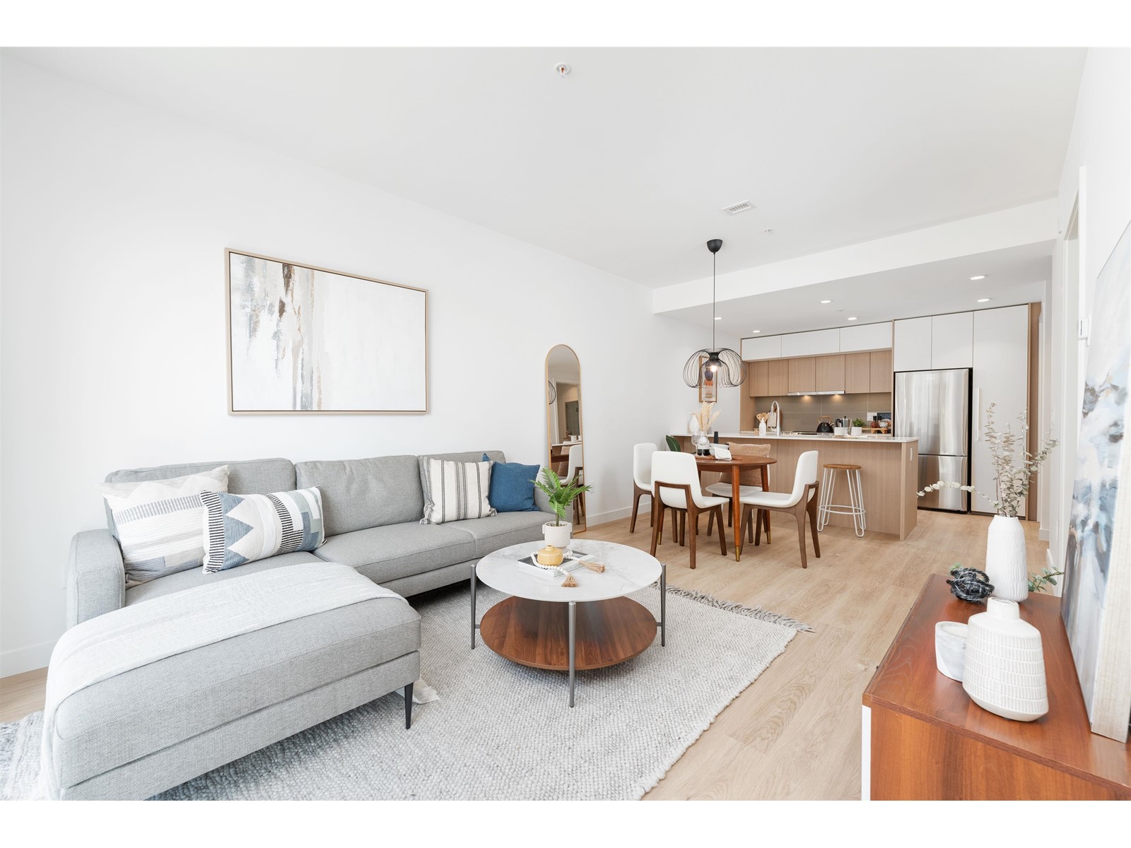 204-9888 University Crescent, Burnaby, BC, V5A 0G4