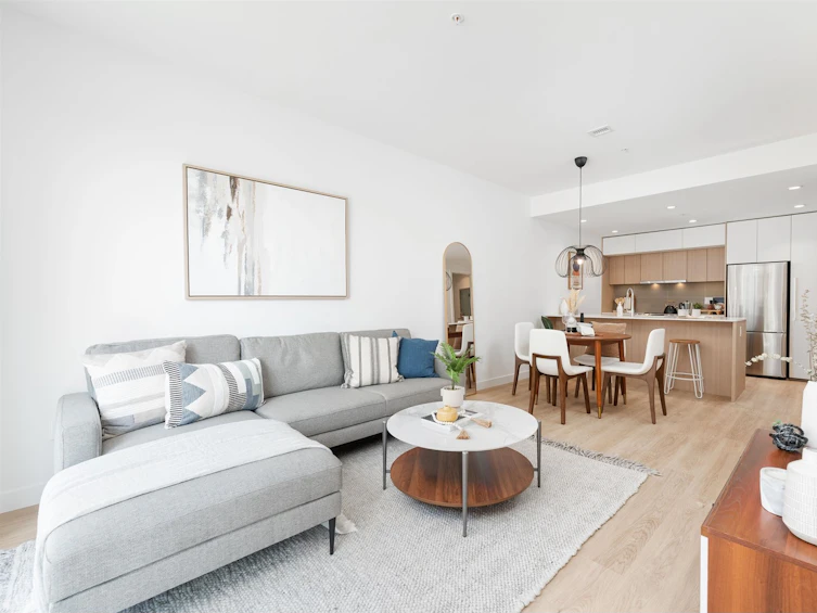 204-9888 University Crescent, Burnaby, BC, V5A 0G4
