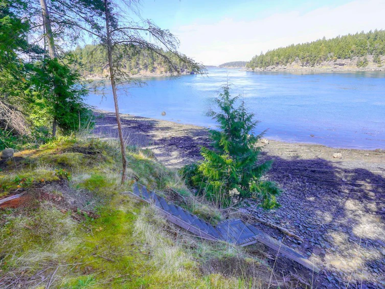 780 Channel View Way, Mayne Island, BC, V0N 2J2
