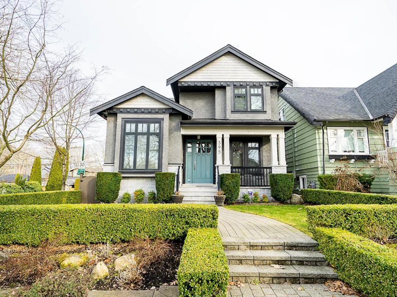 395 W 22nd Avenue, Vancouver BC V5Y 2G3