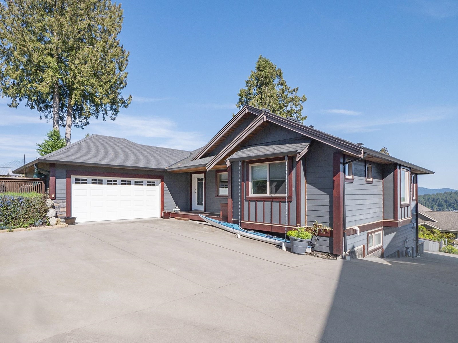 496 Spyglass Place, Gibsons, BC, V0N 1V9
