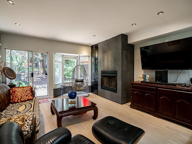 8875 Finch Court, Burnaby BC V5A 4K6