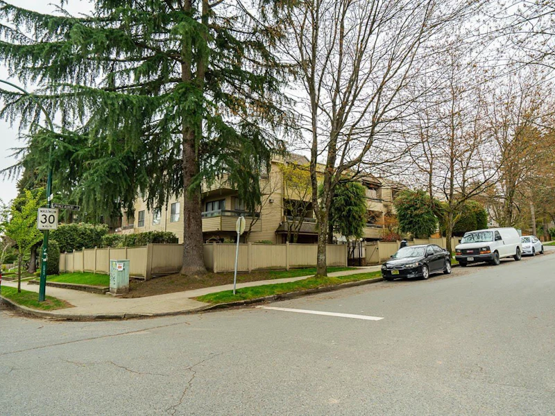 302 - 2234 Prince Albert Street, Vancouver BC V5T 4K9
