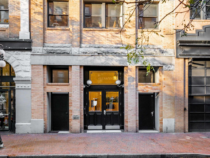306 - 27 Alexander Street, Vancouver BC V6A 1B2