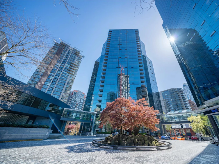 901-1050 Burrard Street, Vancouver, BC, V6Z 2S3