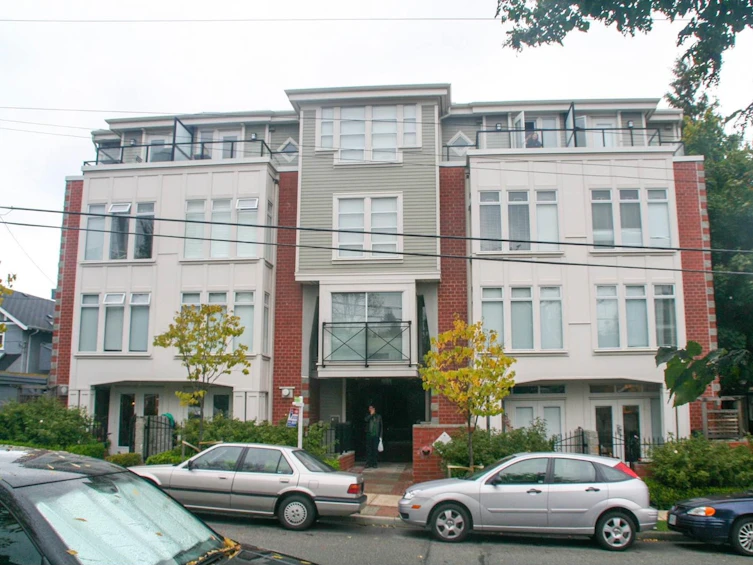 408-3637 West 17th Avenue, Vancouver, BC, V6S 1A3