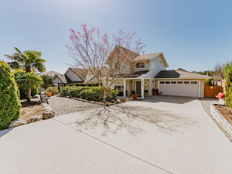 5679 Nickerson Road, Sechelt BC
