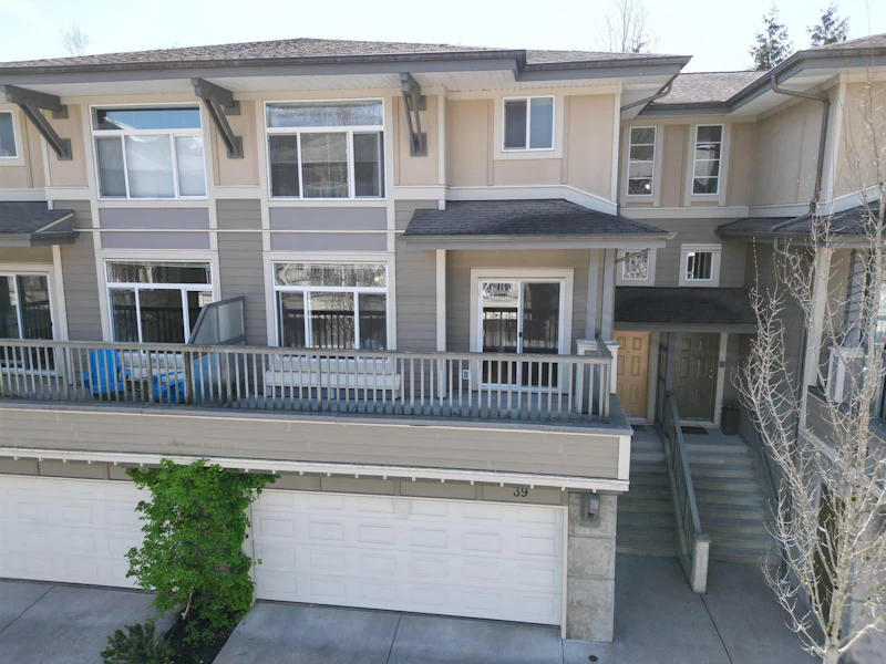39 - 40632 Government Road, Squamish BC V8B 0M7