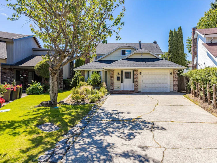 8631 Dakota Place, Richmond, BC, V7C 4Y6