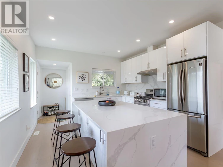 107 North Kaslo Street, Vancouver, BC, V5K 3M9