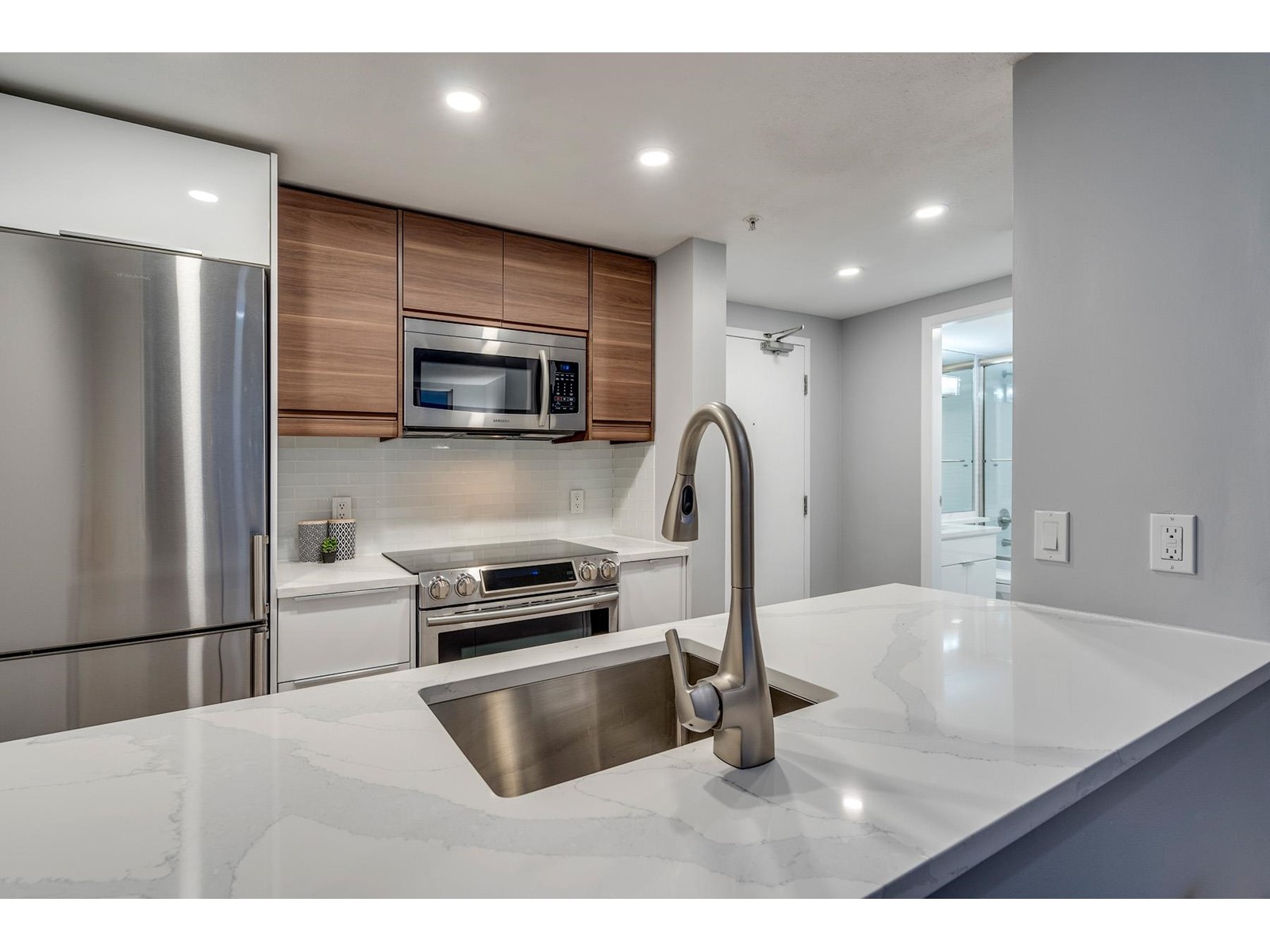 2908-438 Seymour Street, Vancouver, BC, V6B 6H4
