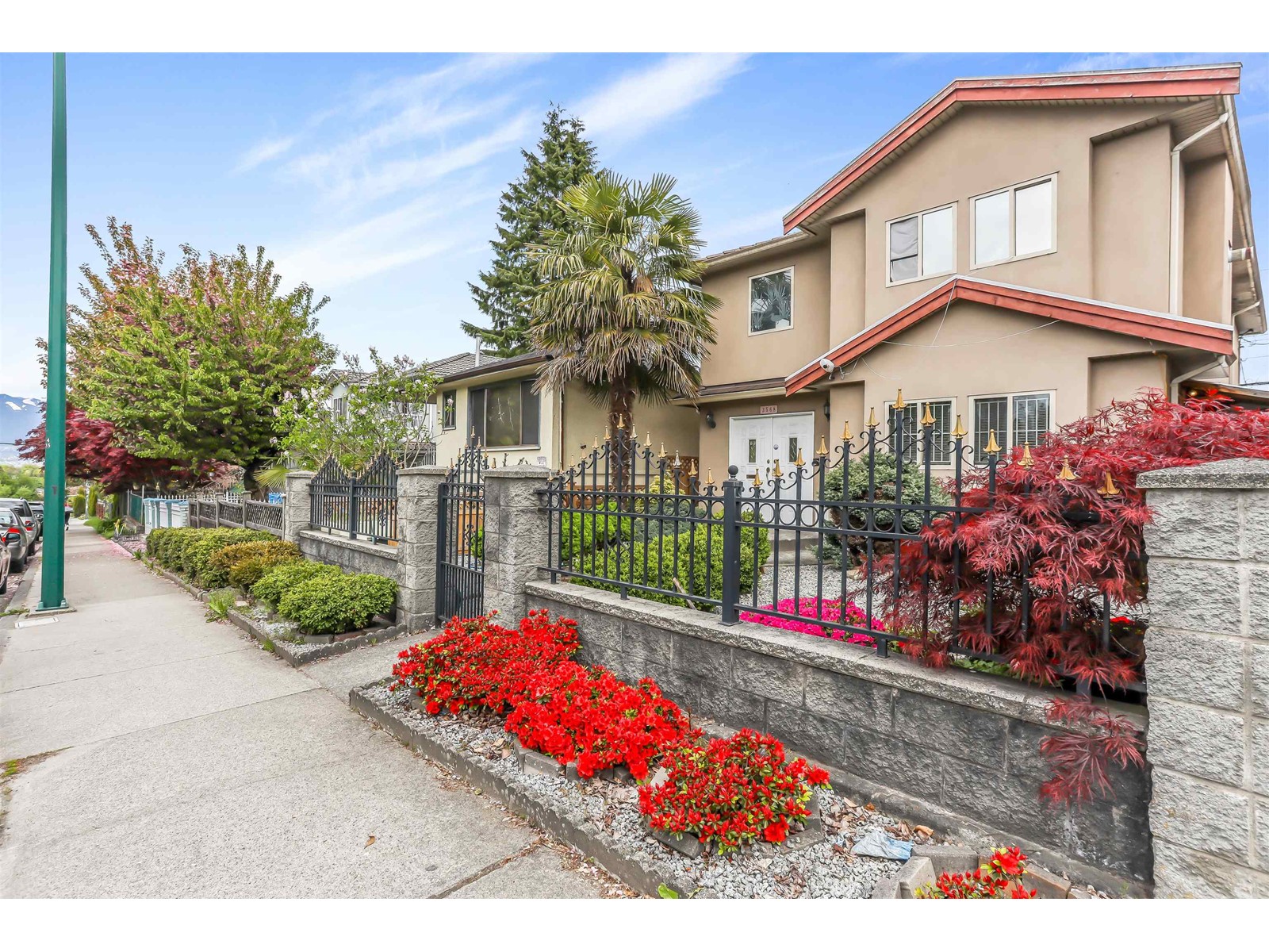 3568 Knight Street, Vancouver, BC, V5N 3L2