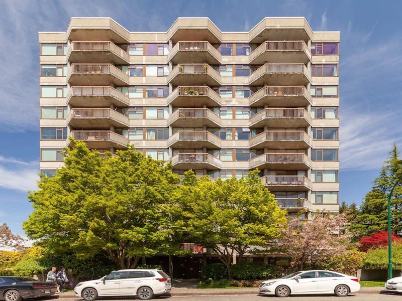 604 - 2445 W 3rd Avenue, Vancouver BC V6K 4K6
