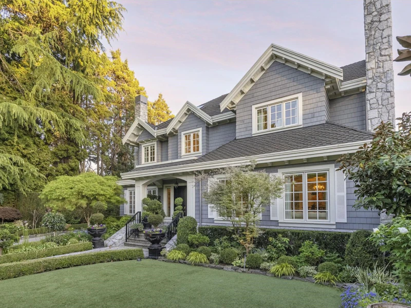1518 W 36th Avenue, Vancouver BC V6M 1J8
