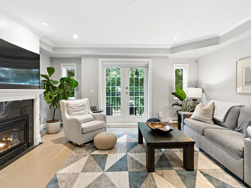 5 - 1135 Barclay Street, Vancouver BC V6E 1G8