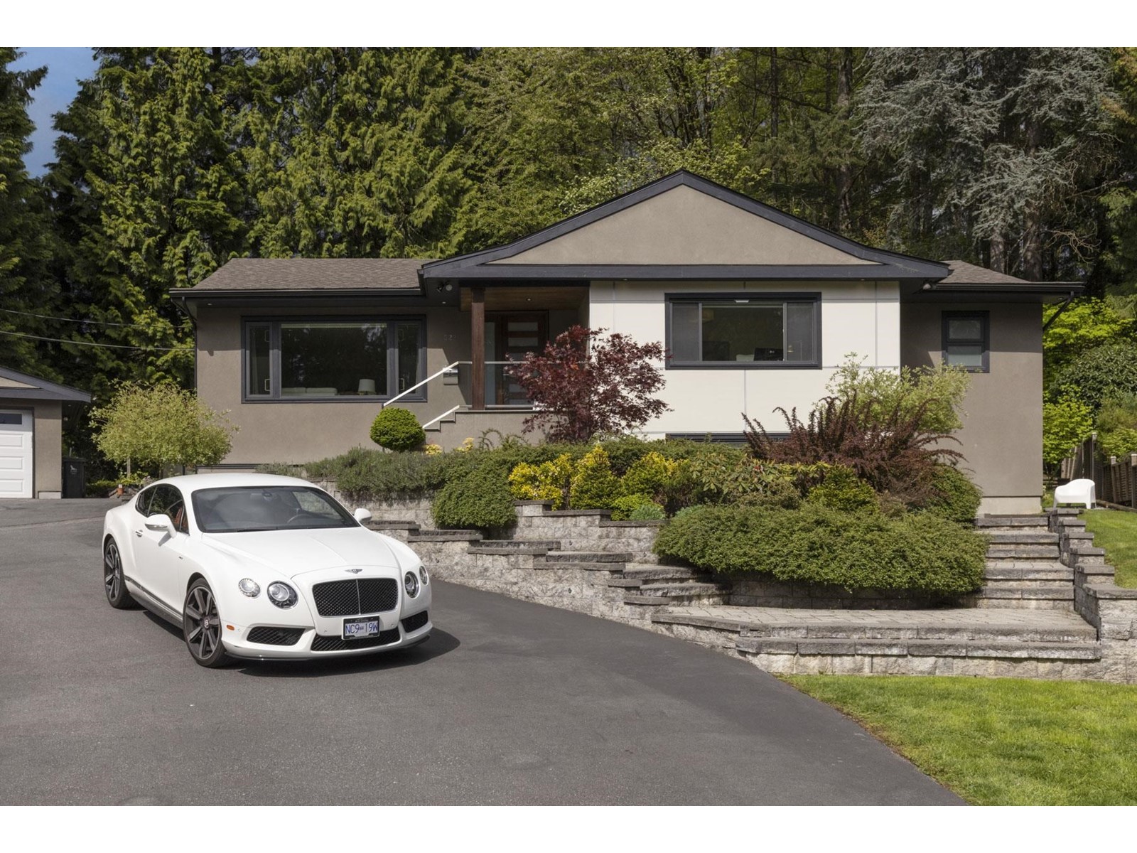 522 Evergreen Place, North Vancouver, BC, V7N 2Z2