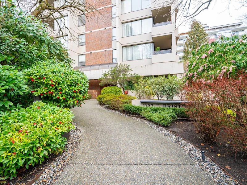 501 - 1737 Duchess Avenue, West Vancouver BC V7V 1P8