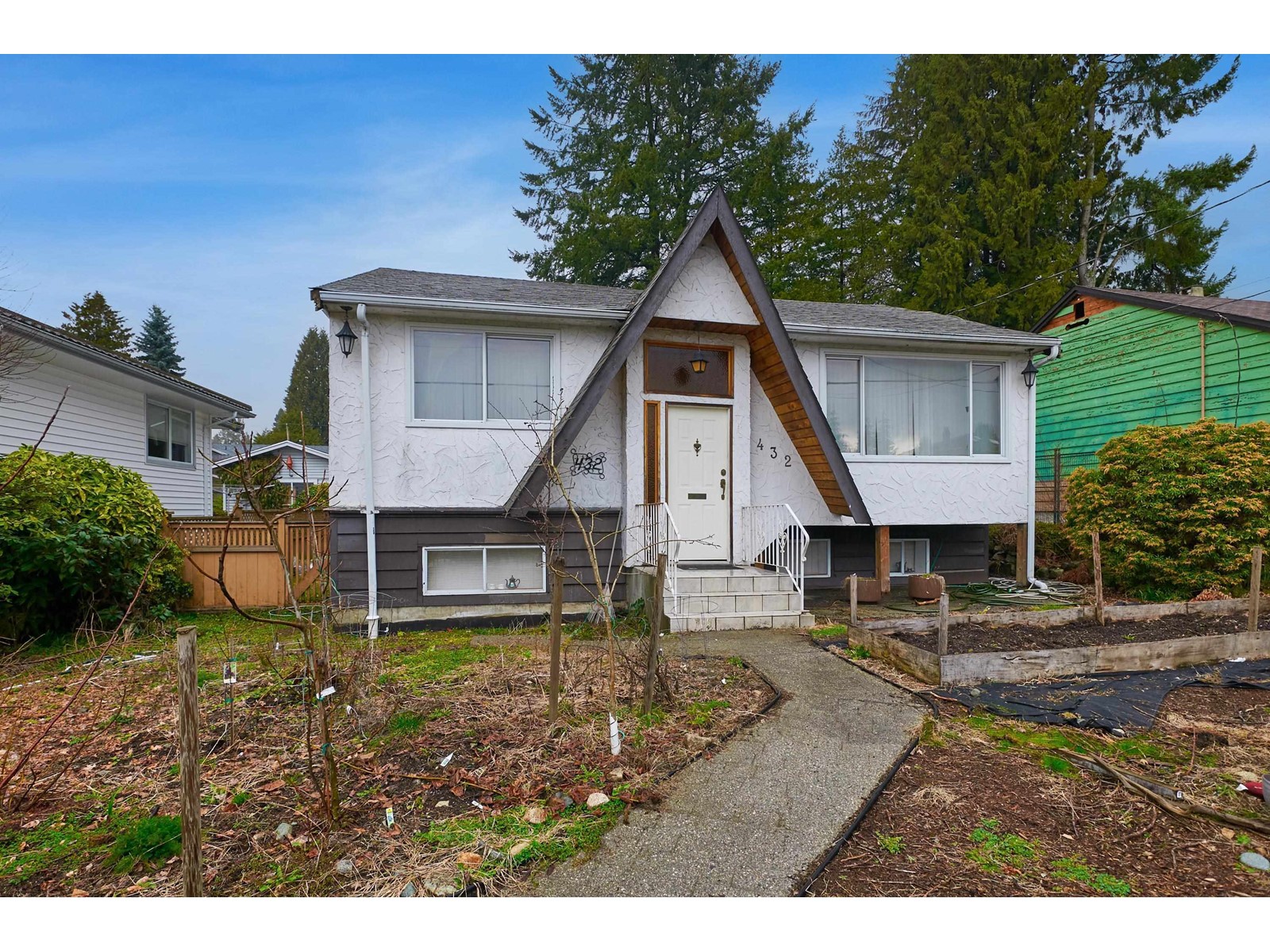 432 West 28th Street, North Vancouver, BC, V7N 2J3