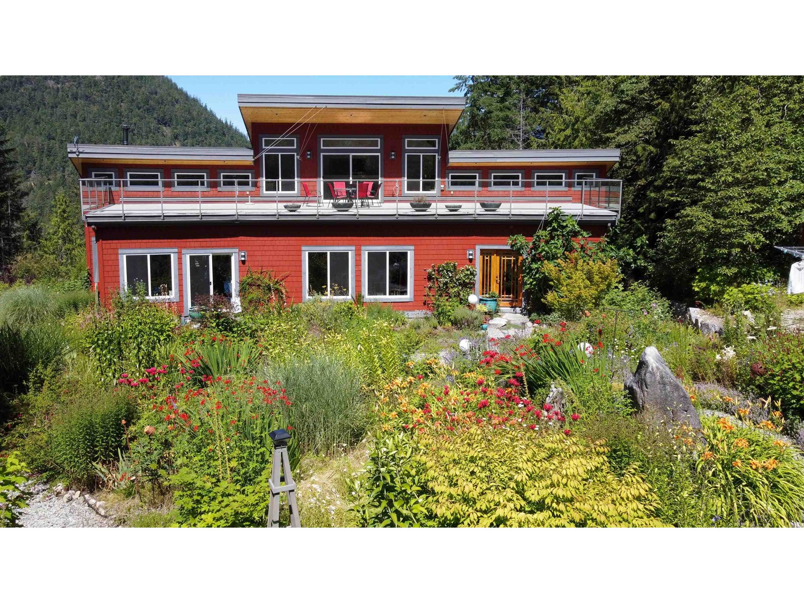 12895-12899 Sunshine Coast Highway, Pender Harbour Egmont, BC, V0N 2H1