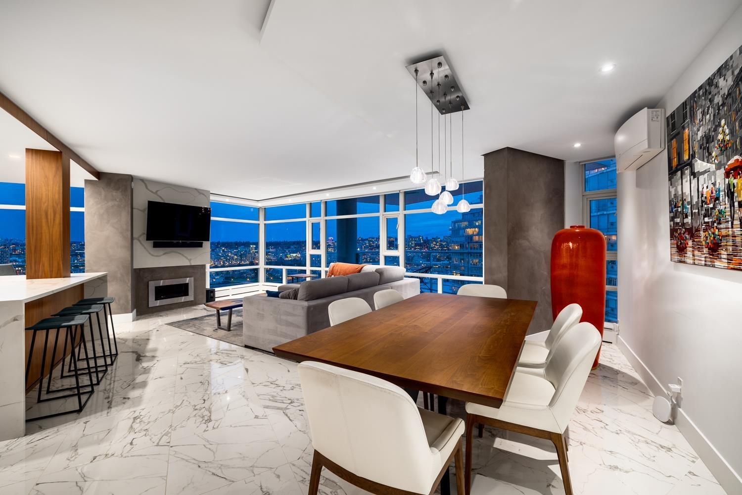 2001-1199 Marinaside Crescent, Vancouver, BC, V6Z 2Y2