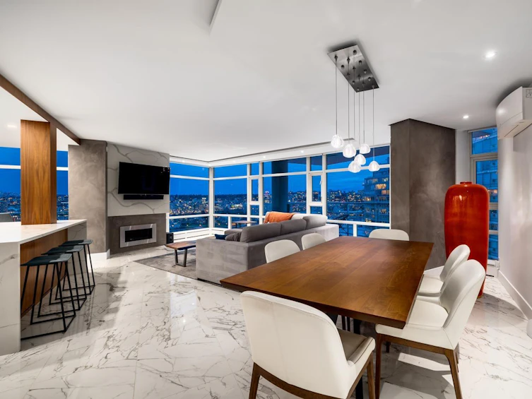 2001-1199 Marinaside Crescent, Vancouver, BC, V6Z 2Y2