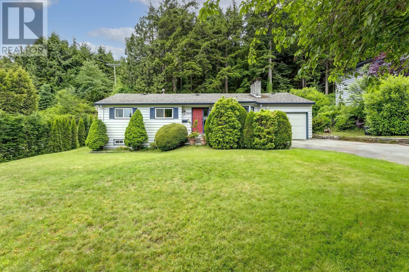 595 St. Giles Road, West Vancouver, BC, V7S 1L7