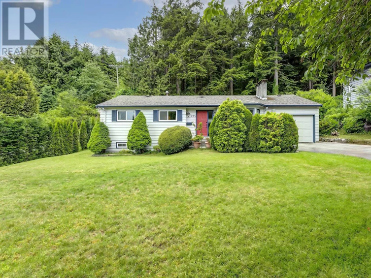 595 St. Giles Road, West Vancouver, BC, V7S 1L7