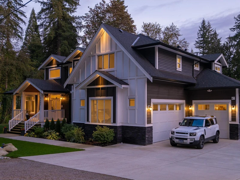 9497 Byrnes Road, Maple Ridge BC