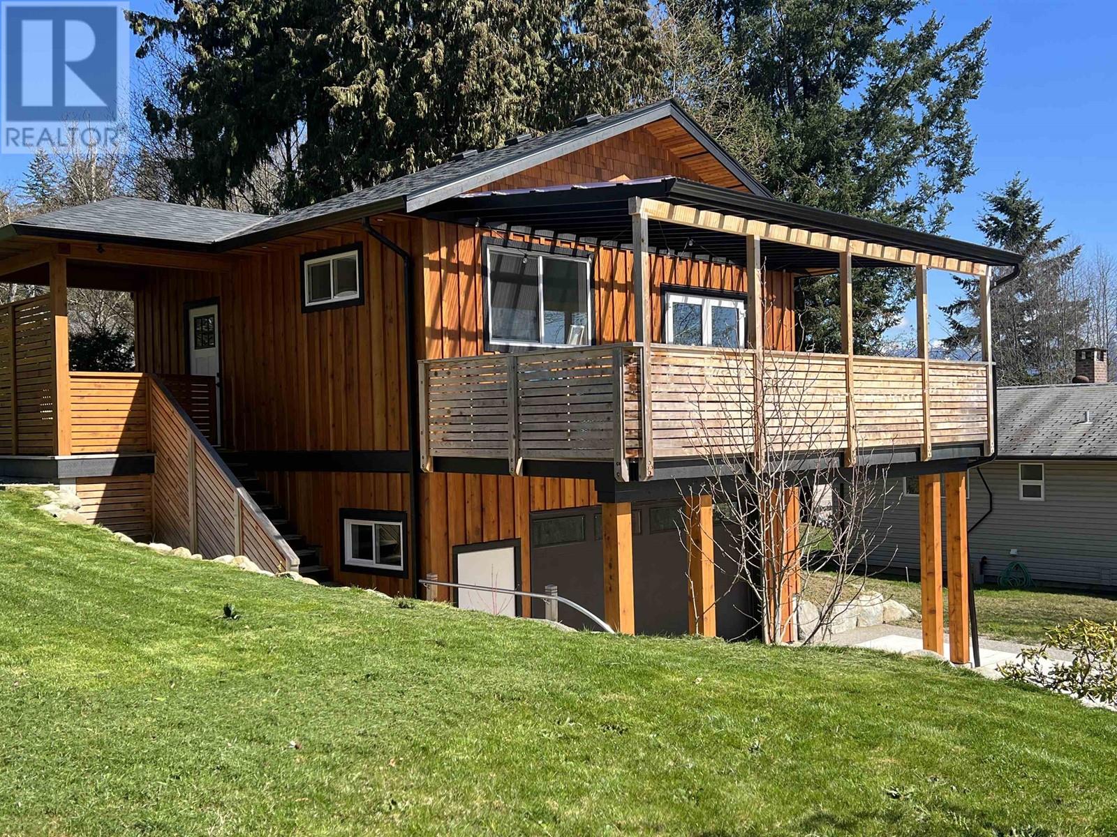 552 Harvey Road, Gibsons, BC, V0N 1V1