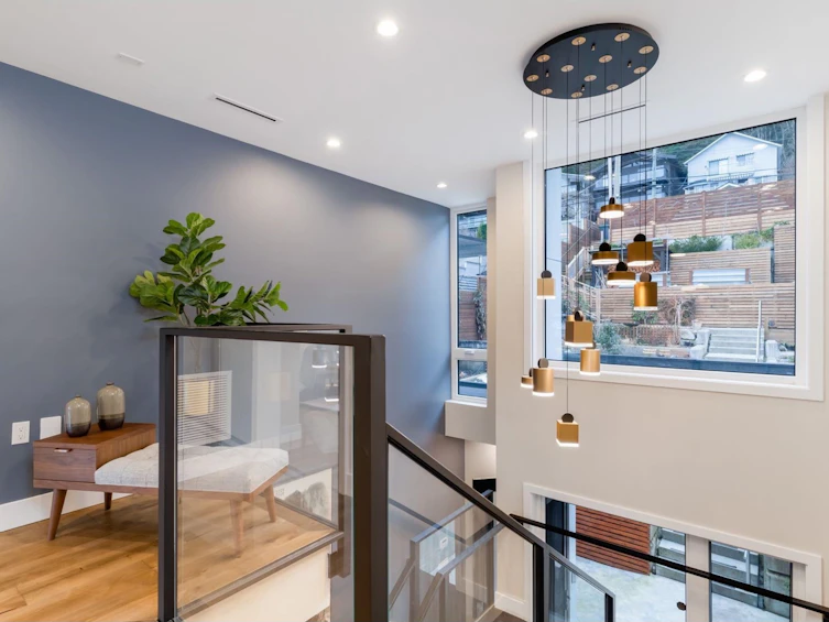 2552 Panorama Drive, North Vancouver, BC, V7G 1V5