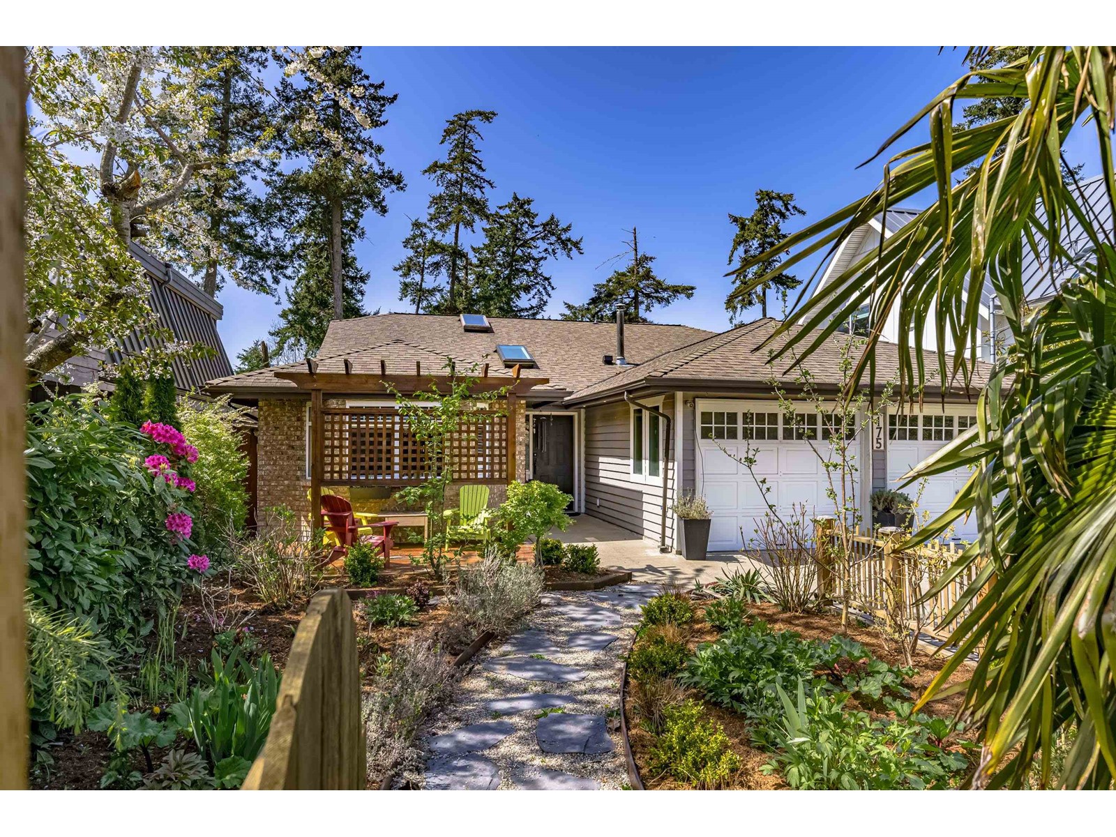 175 65b Street, Delta, BC, V4L 1M9