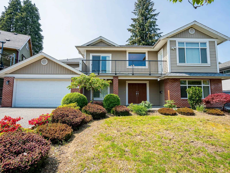 925 Tuxedo Drive, Port Moody BC V3H 1L2