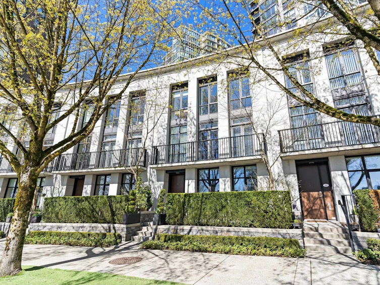 505 Beach Crescent, Vancouver, BC, V6Z 3E4